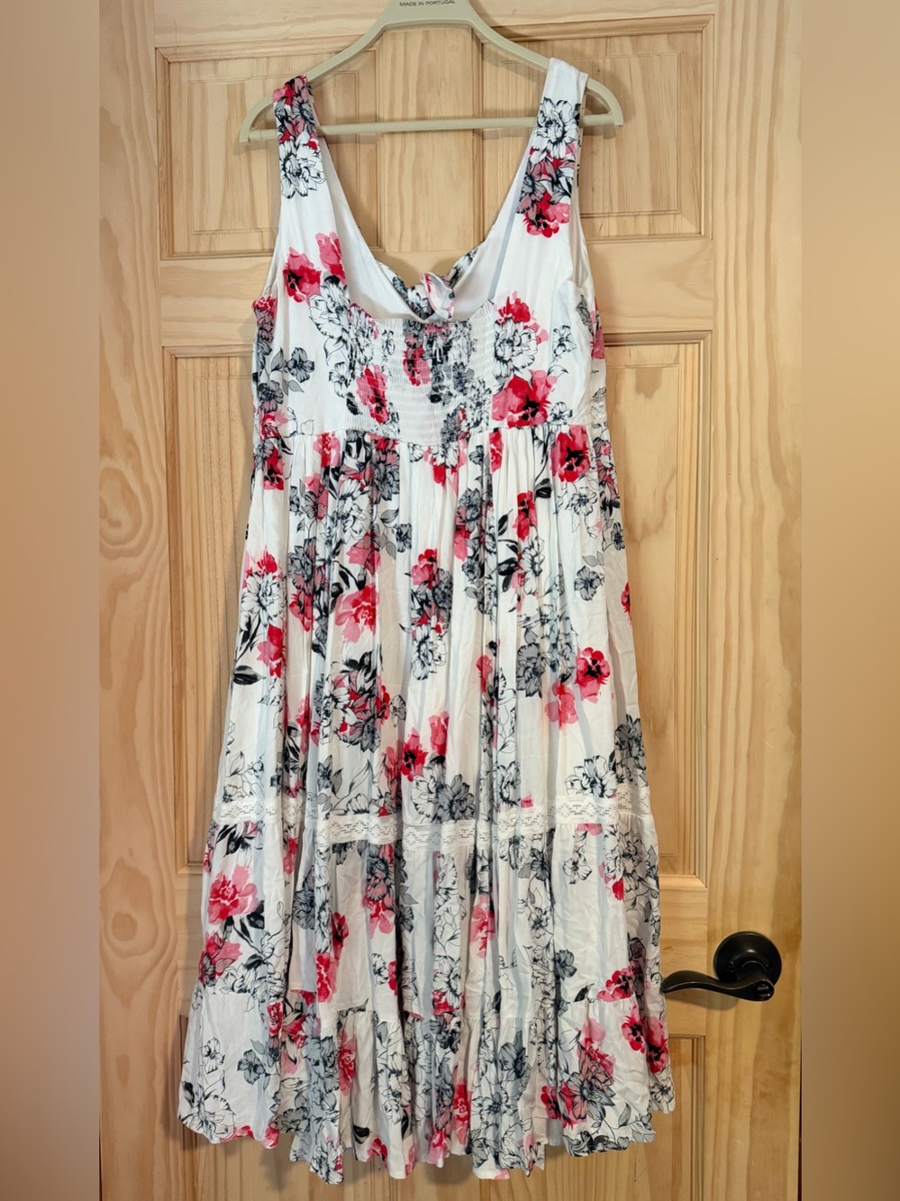 Torrid White & Pink Floral Tiered Midi Dress Size 12 NWOT - Picture 2 of 8